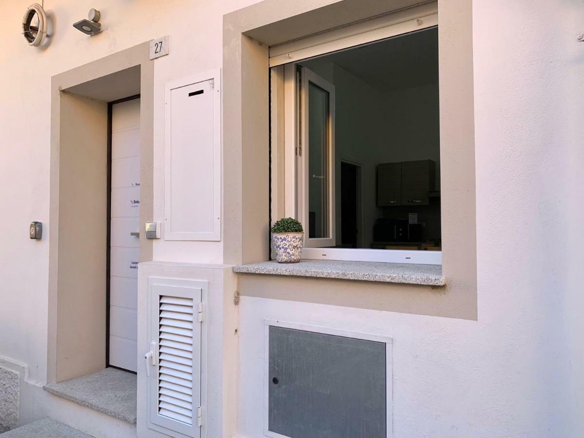 Nuova 27 Apartment ออลเบีย ภายนอก รูปภาพ